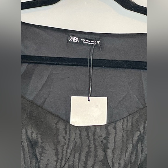 Zara Long Sleeved Crop Top - New with Tags - Black - Large - Picture 4 of 6
